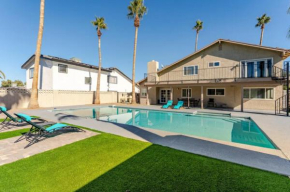 Oasis in the desert with huge heated Pool and SPA